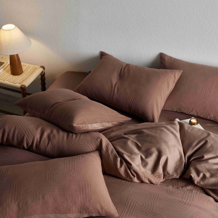 91家纺网 家纺一手货源 找家纺 2025新款全棉纯棉色织提花四件套（艾薇） 艾薇—焦糖棕