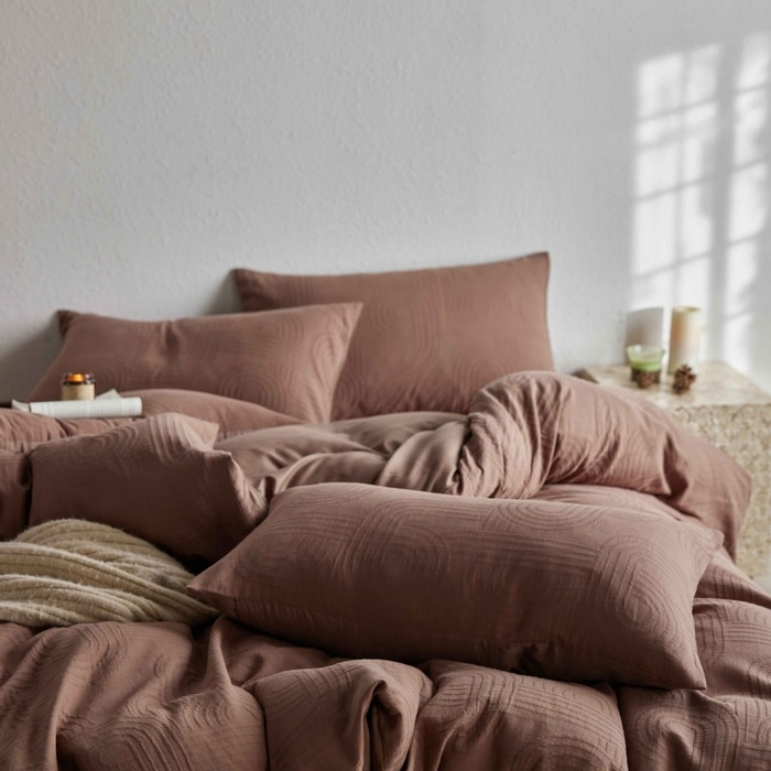 91家纺网 家纺一手货源 找家纺 2025新款全棉纯棉色织提花四件套（艾薇） 艾薇—焦糖棕