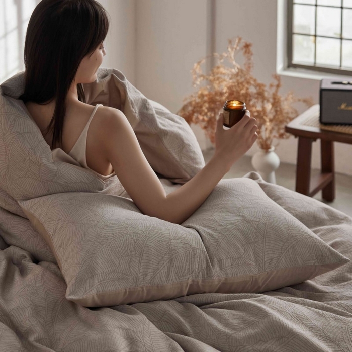 91家纺网 家纺一手货源 找家纺 2025新款全棉纯棉色织提花四件套（艾薇） 艾薇—流光杏