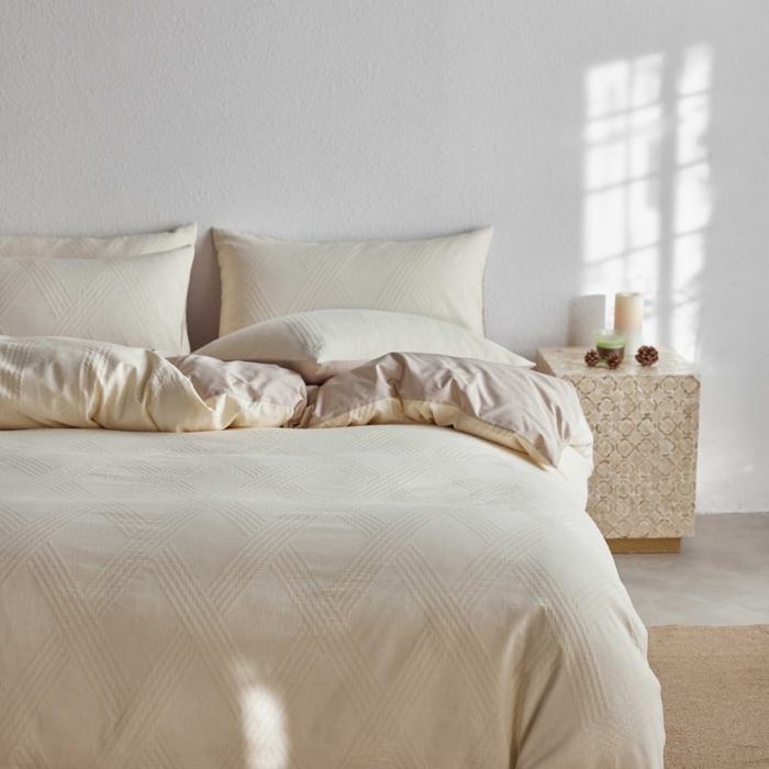 91家纺网 家纺一手货源 找家纺 2025新款全棉纯棉色织提花四件套（艾薇） 艾薇—汝窑白