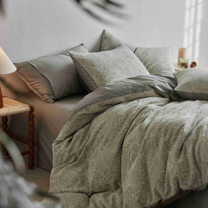 91家纺网 家纺一手货源 找家纺 2025新款全棉纯棉色织提花四件套（艾薇） 艾薇—亚特绿