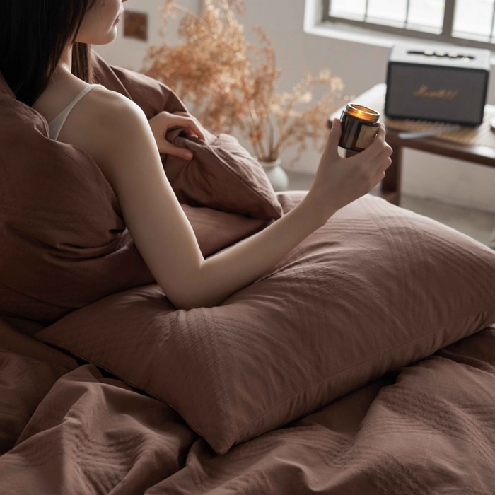 91家纺网 家纺一手货源 找家纺 2025新款全棉纯棉色织提花四件套（艾薇） 艾薇—余晖棕