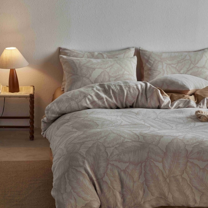 91家纺网 家纺一手货源 找家纺 2025新款全棉纯棉色织提花四件套（艾薇） 艾薇—月魄黄