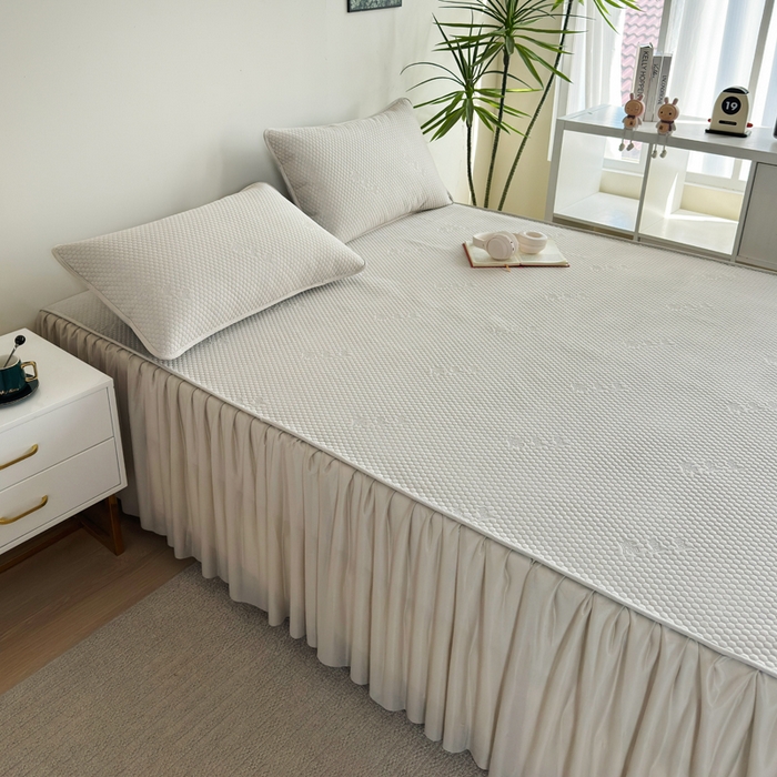 91家纺网 家纺一手货源 找家纺 柏薇 2025春夏新款5D席豆豆床裙款凉席席子 时尚-银灰