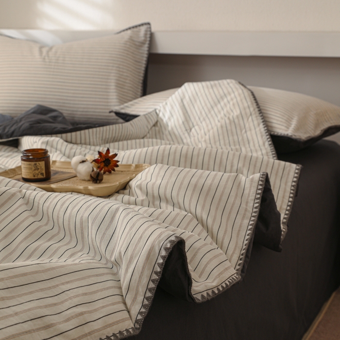 91家纺网 家纺一手货源 找家纺 （总）简宜家居（朝初家纺） 2025春夏新款全棉纯棉贝壳边水洗棉夏被夏凉被空调被