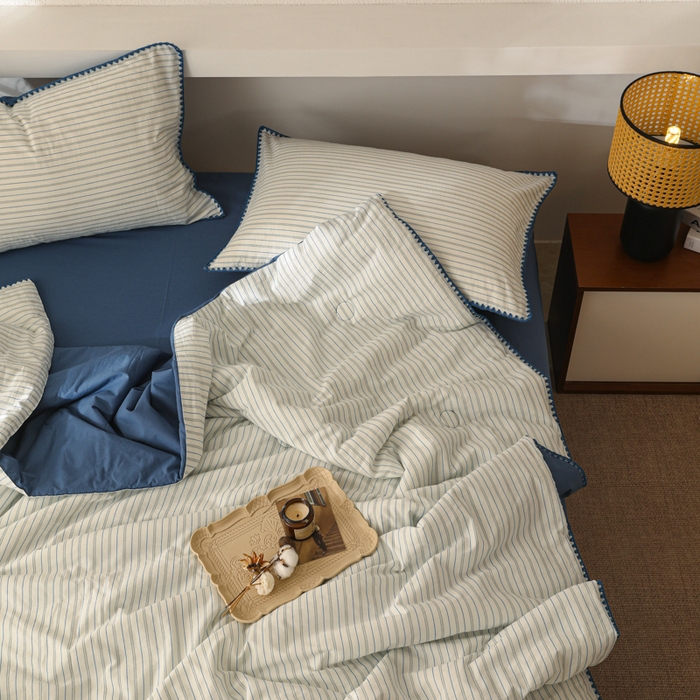 91家纺网 家纺一手货源 找家纺 简宜家居（朝初家纺） 2025春夏新款全棉纯棉贝壳边水洗棉夏被夏凉被空调被 贝壳边-蓝灰条