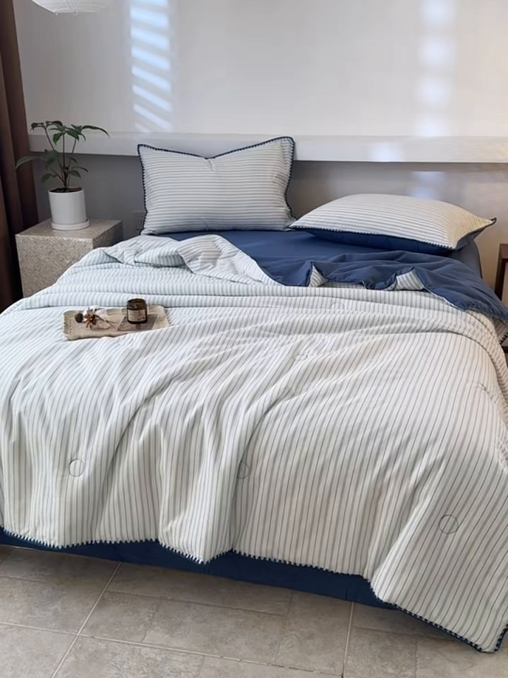 91家纺网 家纺一手货源 找家纺 简宜家居（朝初家纺） 2025春夏新款全棉纯棉贝壳边水洗棉夏被夏凉被空调被 贝壳边-蓝灰条