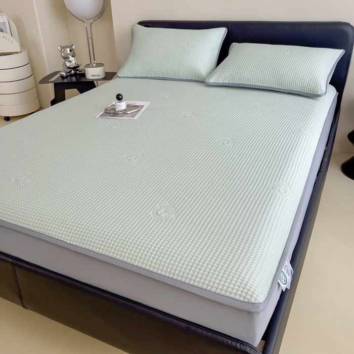 91家纺网 家纺一手货源 找家纺 欧邦 2025春夏新款5A抗菌华夫格凉感冰豆床笠款凉席席子-小熊系列 小熊-水绿