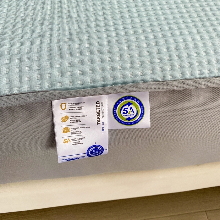 91家纺网 家纺一手货源 找家纺 欧邦 2025春夏新款5A抗菌华夫格凉感冰豆床笠款凉席席子-小熊系列 小熊-孔雀蓝