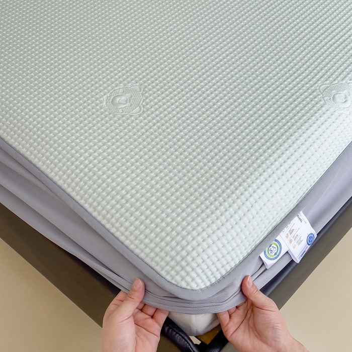 91家纺网 家纺一手货源 找家纺 欧邦 2025春夏新款5A抗菌华夫格凉感冰豆床笠款凉席席子-小熊系列 小熊-水绿