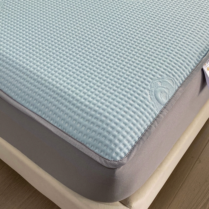 91家纺网 家纺一手货源 找家纺 欧邦 2025春夏新款5A抗菌华夫格凉感冰豆床笠款凉席席子-小熊系列 小熊-孔雀蓝