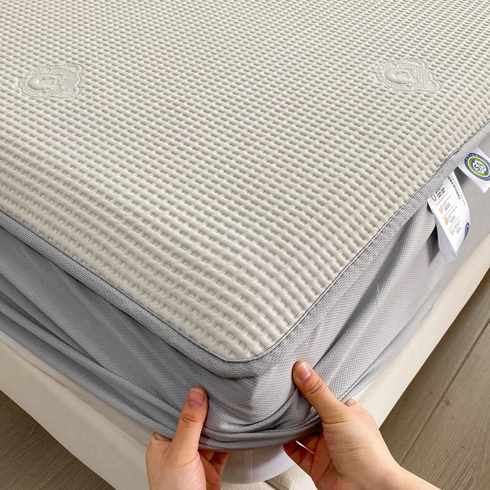 91家纺网 家纺一手货源 找家纺 欧邦 2025春夏新款5A抗菌华夫格凉感冰豆床笠款凉席席子-小熊系列 小熊-浅卡其