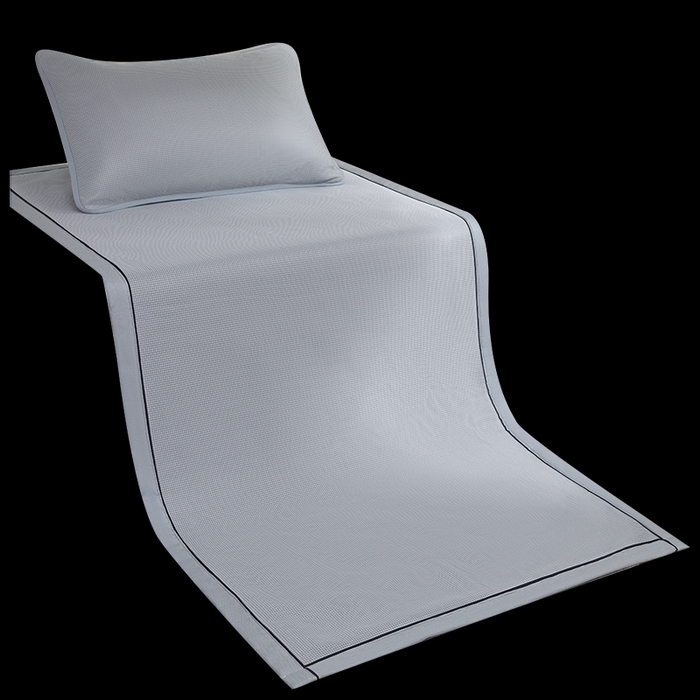 91家纺网 家纺一手货源 找家纺 （总）爱思凯家纺 2025新款【学生】凉感三明治冰丝席-芳华系列-条席款（场景一）