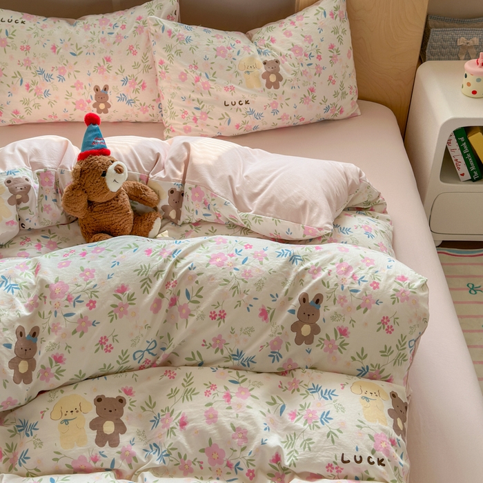 91家纺网 家纺一手货源 找家纺 冕悠家纺 2025新款A类高克重糯叽叽超柔糯水洗棉印花四件套-单被套 熊熊花语