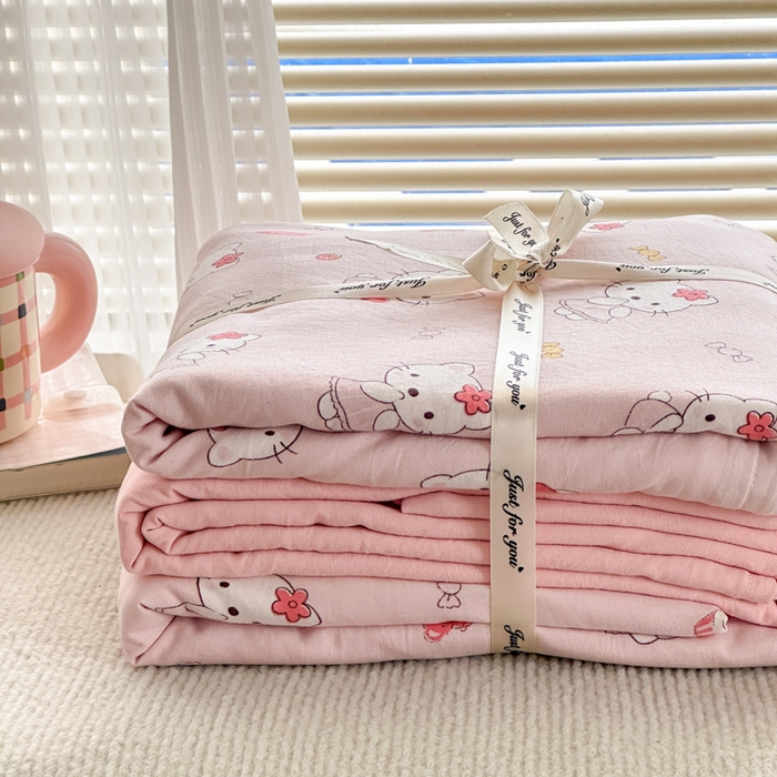 91家纺网 家纺一手货源 找家纺 冕悠家纺 2025新款A类高克重糯叽叽超柔糯水洗棉印花四件套-单被套 KT喵