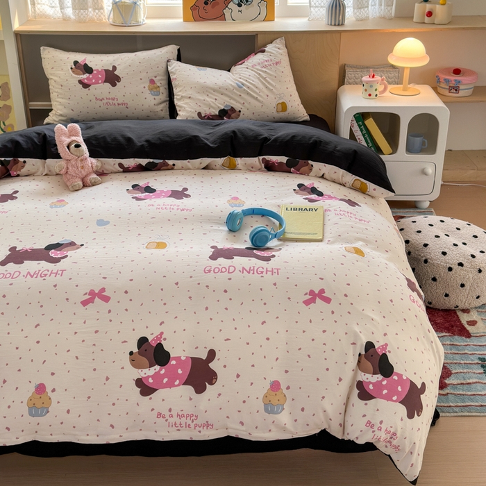 91家纺网 家纺一手货源 找家纺 冕悠家纺 2025新款A类高克重糯叽叽超柔糯水洗棉印花四件套-单被套 蛋糕奶狗