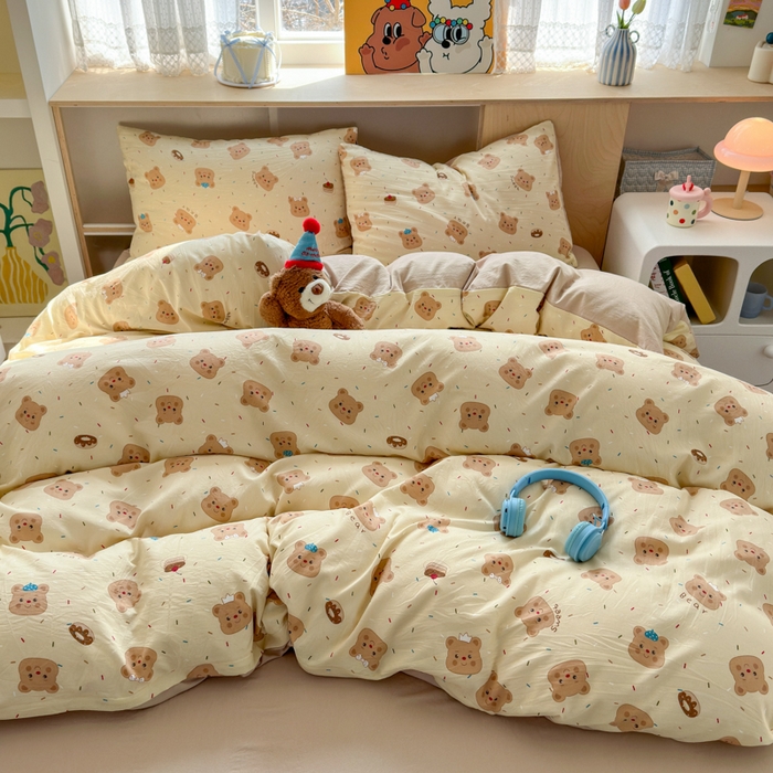 91家纺网 家纺一手货源 找家纺 冕悠家纺 2025新款A类高克重糯叽叽超柔糯水洗棉印花四件套-单被套 团团熊