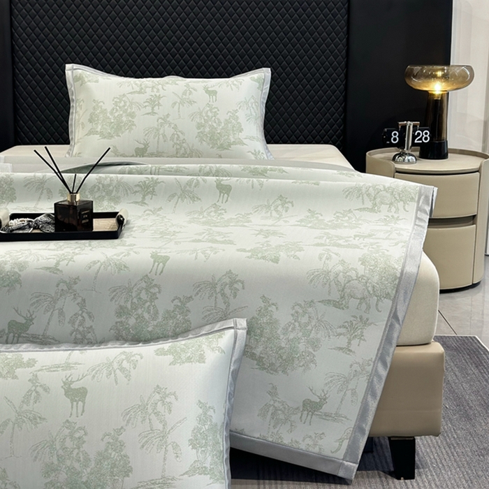 91家纺网 家纺一手货源 找家纺 曲宿家纺 2025新款高分子色织提花软凉席系列 丛林-果绿