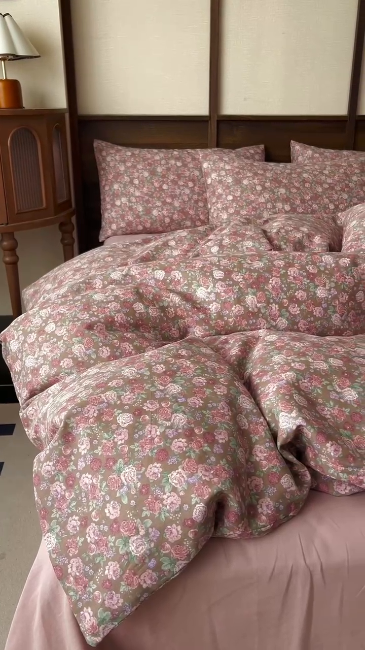 91家纺网 家纺一手货源 找家纺 优品阁  2025新款A类全棉有氧双层纱四件套 蕾拉花园