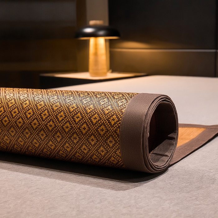 91家纺网 家纺一手货源 找家纺 绒艺席业 2025新款艾草藤席冰丝双面席席子凉席 萌萌熊猫-格纹