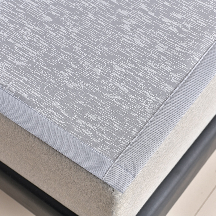 91家纺网 家纺一手货源 找家纺 芯诗曼家纺 2025新款三明治凉感丝提花冰丝席凉席 莫兰-灰床席款