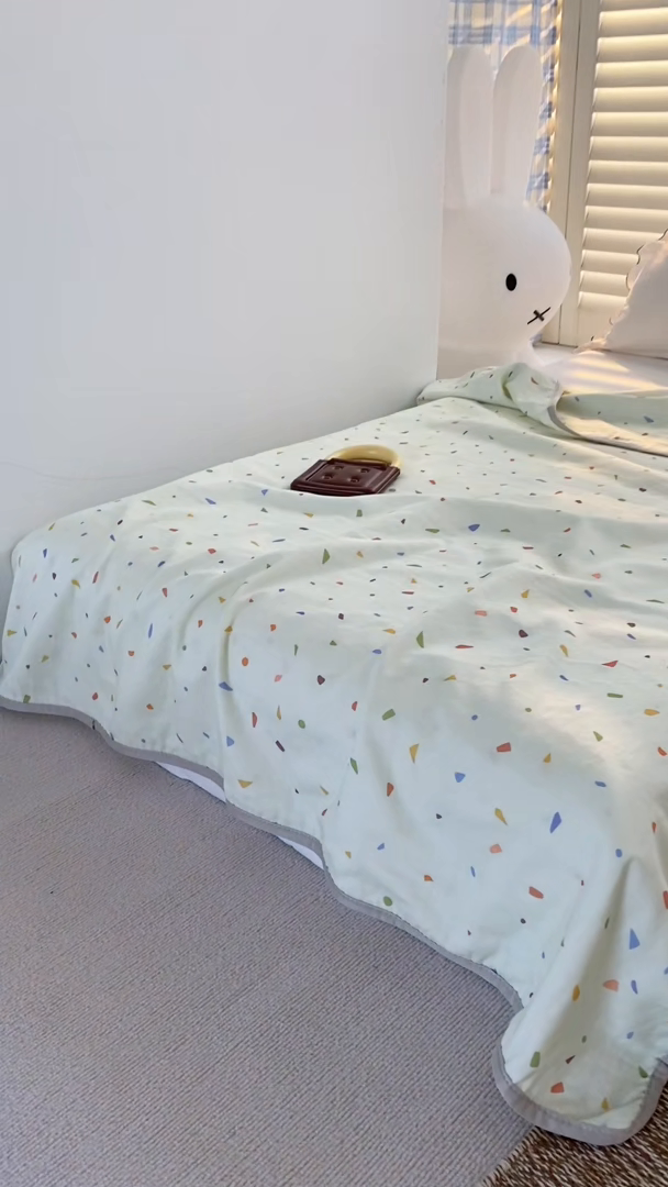 91家纺网 家纺一手货源 找家纺 潮邦 2025新款全棉双层纱多功能盖毯 彩虹糖