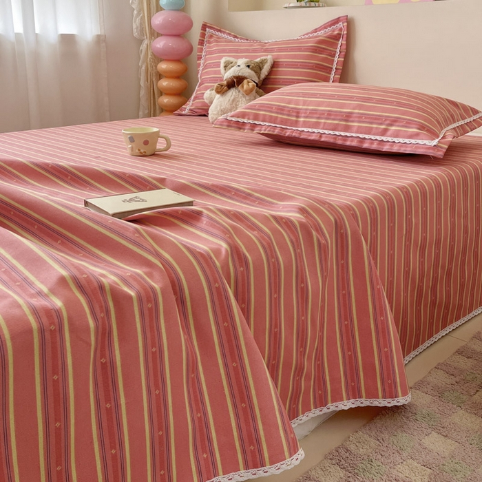 91家纺网 家纺一手货源 找家纺 新印象  2025新款花边老粗布床单款床笠款三件套细条纹-红