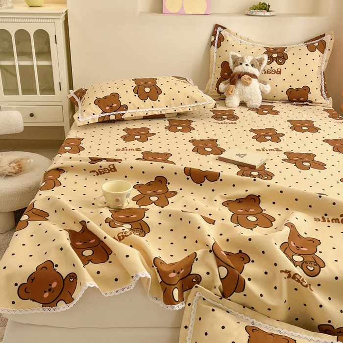 91家纺网 家纺一手货源 找家纺 新印象  2025新款花边老粗布床单款床笠款三件套小熊软糖