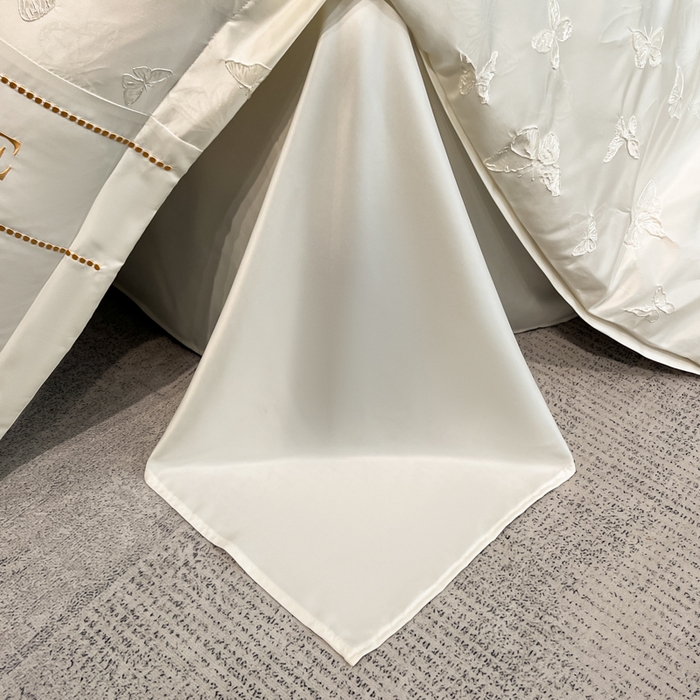 91家纺网 家纺一手货源 找家纺 米彩家纺 2025新款A类水洗真丝金丝浮雕提花绣花四件套 富蝶-奶白