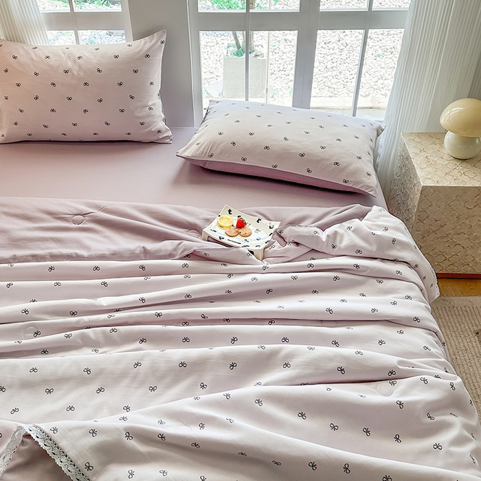 91家纺网 家纺一手货源 找家纺 斯卡诺家纺 2025新款针织双层纱韩版花边夏被四件套夏季夏凉被空调被 莫奈紫