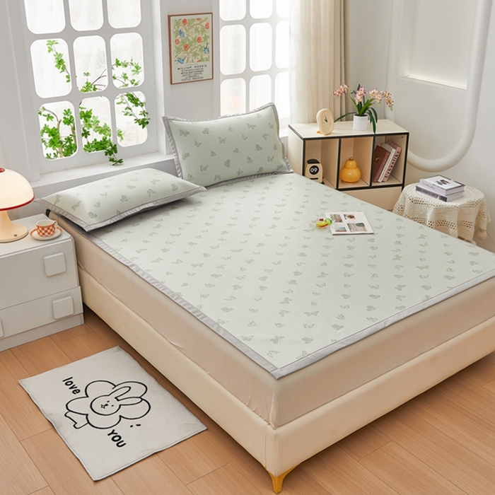 91家纺网 家纺一手货源 找家纺 曲宿家纺 2025新款高分子色织提花软凉席系列 蝴蝶-果绿