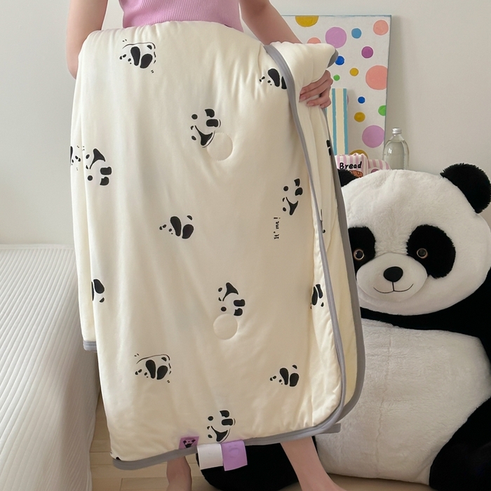 91家纺网 家纺一手货源 找家纺 觅糖家纺 2025新款软糯针织云柔大豆夏被 奶油熊猫