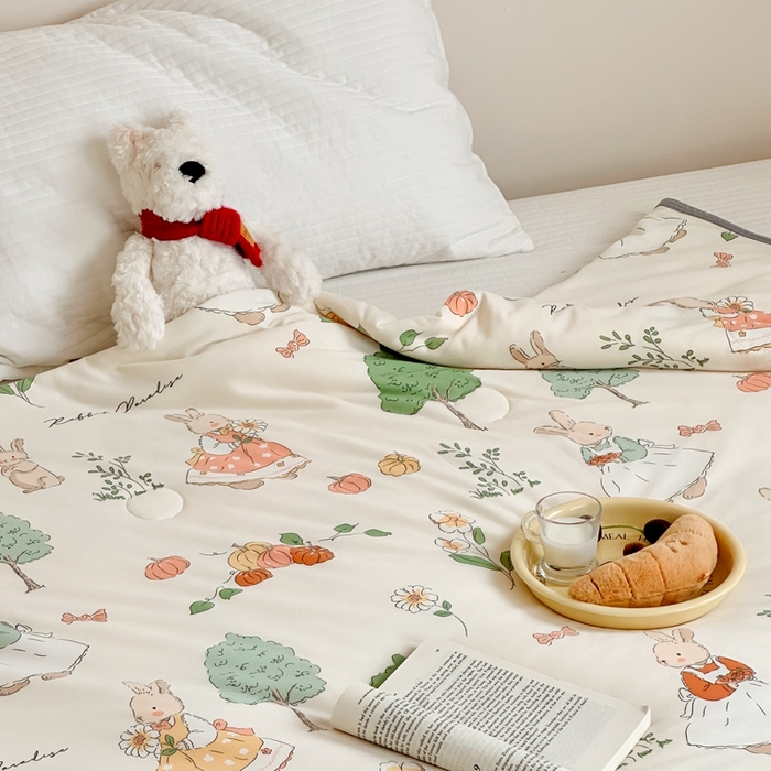 91家纺网 家纺一手货源 找家纺 觅糖家纺 2025新款软糯针织云柔大豆夏被 春天里