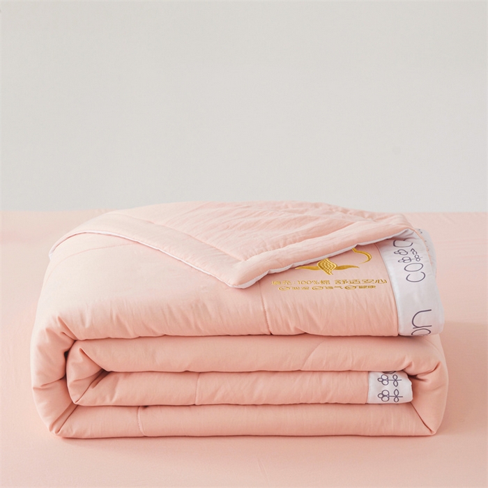 91家纺网 家纺一手货源 找家纺 西域种棉人·千百笠 2025新款A类100%新疆棉花夏凉被纯棉全棉填充毛巾绣绣花纯色双拼原棉空调被夏被 千寻仙粉