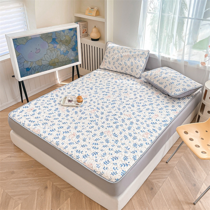 91家纺网 家纺一手货源 找家纺 布卢姆床垫 2025新款5mmA类乳胶凉席床笠套件夏被组合 芊芊玉兔