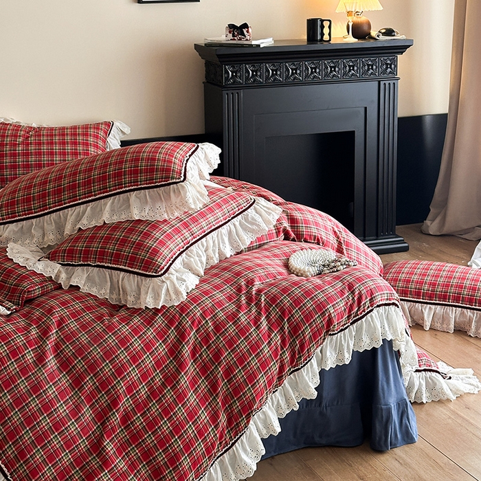 91家纺网 家纺一手货源 找家纺 蓝邻家纺 2025春夏新款全棉纯棉复古双层纱花边织带款四件套 清格