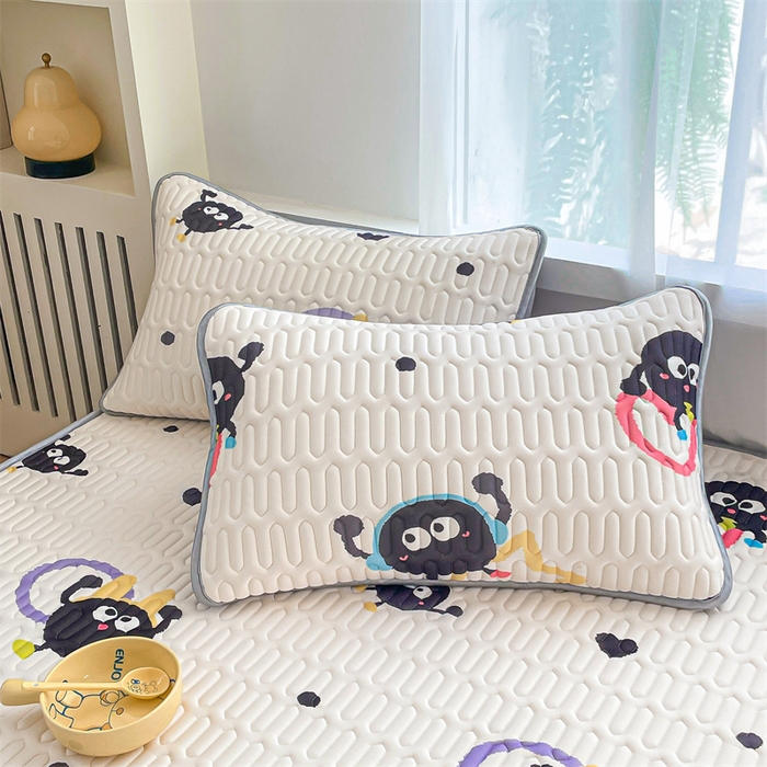 91家纺网 家纺一手货源 找家纺 布卢姆床垫 2025新款5mmA类乳胶凉席床笠套件夏被组合 可爱煤球