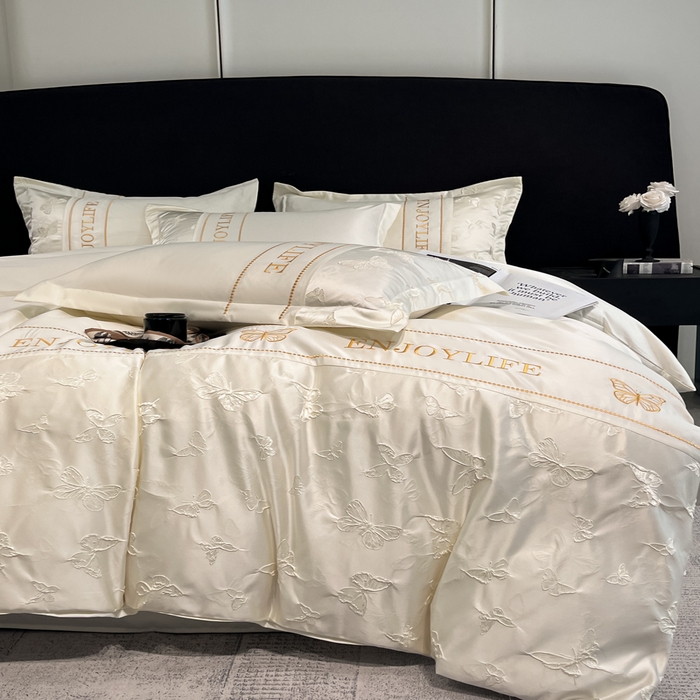 91家纺网 家纺一手货源 找家纺 米彩家纺 2025新款A类水洗真丝金丝浮雕提花绣花四件套 富蝶-奶白