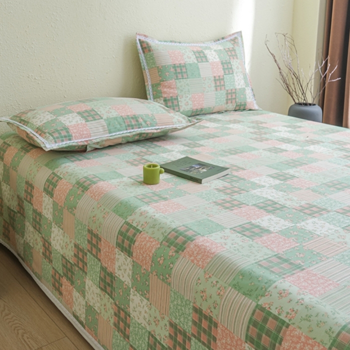 91家纺网 家纺一手货源 找家纺 （总）萌宝老粗布毛绒玩具 2025新款原棉老粗布印花床单系列细纱帆布软凉席三枚段条花边款