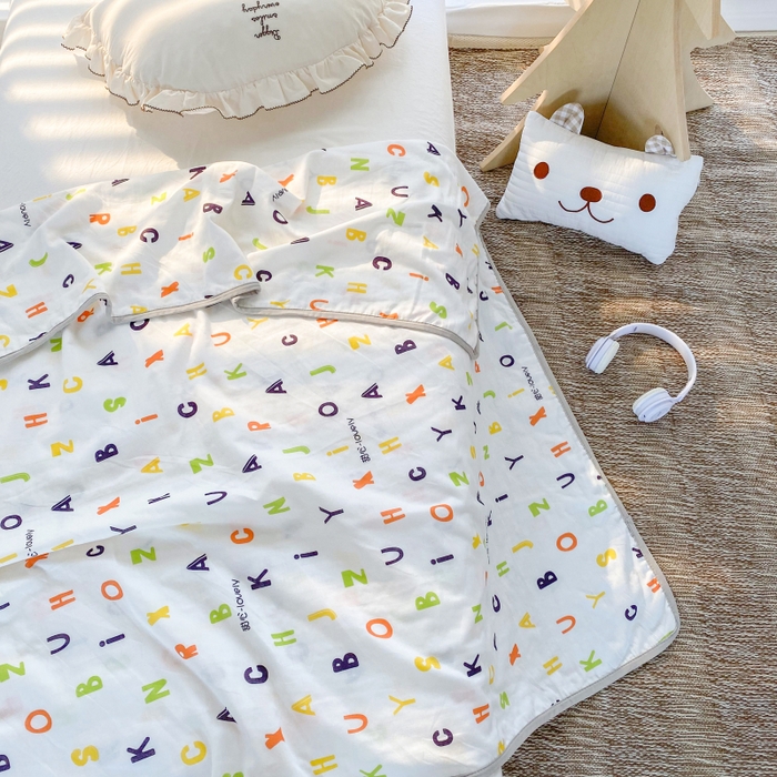 91家纺网 家纺一手货源 找家纺 潮邦 2025新款全棉双层纱多功能盖毯 甜心字母