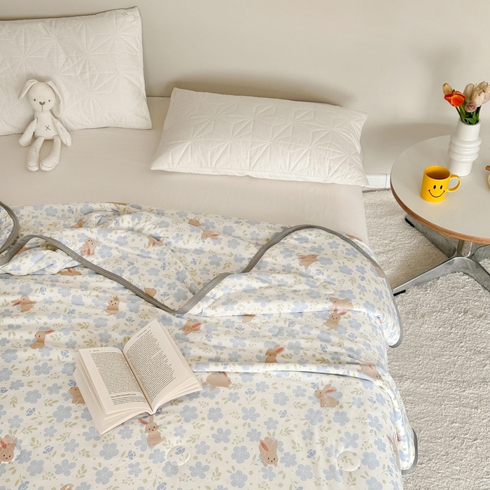 91家纺网 家纺一手货源 找家纺 觅糖家纺 2025新款软糯针织云柔大豆夏被 蓝町兔