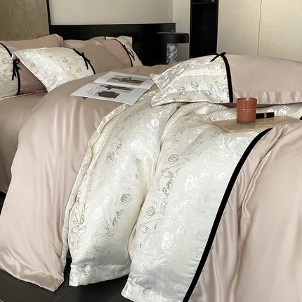 优悦生活馆 2025年新款工艺款冰丝浮雕拼接四件套 璀璨之恋-香槟