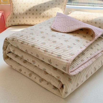 91家纺网 家纺一手货源 找家纺 （总）老帅的工厂店 2025新款a类云感双层纱7a抗菌夏被床盖四件套