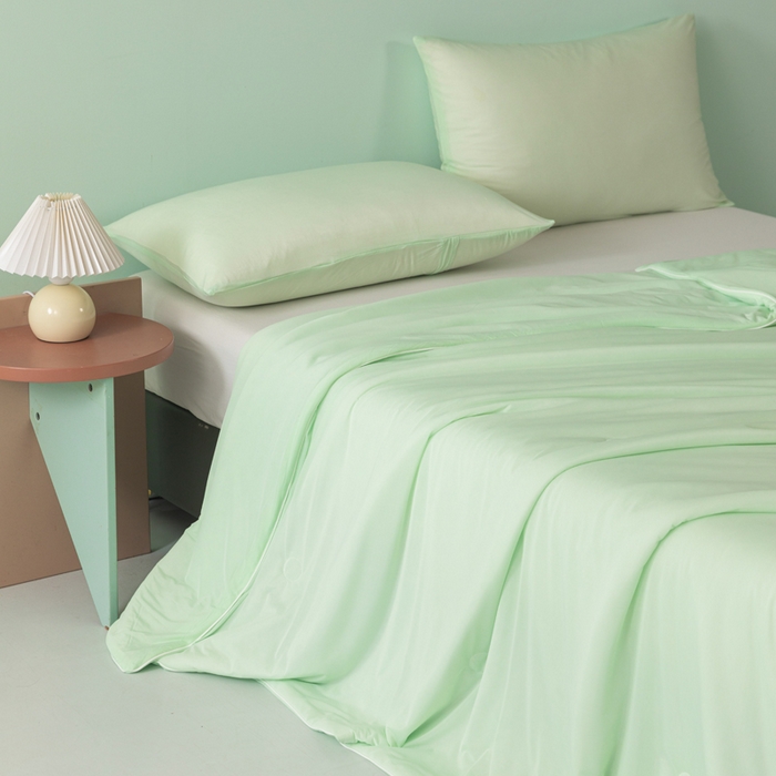 91家纺网 家纺一手货源 找家纺 瑜珠家纺 2025新款瑜珠云母凉感丝夏被 天水绿