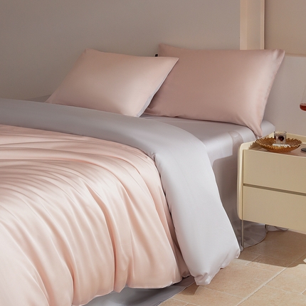 云栖家居 202560支兰精天丝纯拼色四件套 浅杏粉银灰