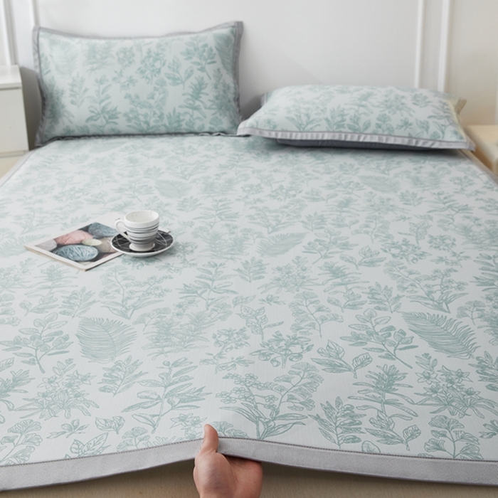 91家纺网 家纺一手货源 找家纺 曲宿家纺 2025新款高分子色织提花软凉席系列 葱郁-湖蓝