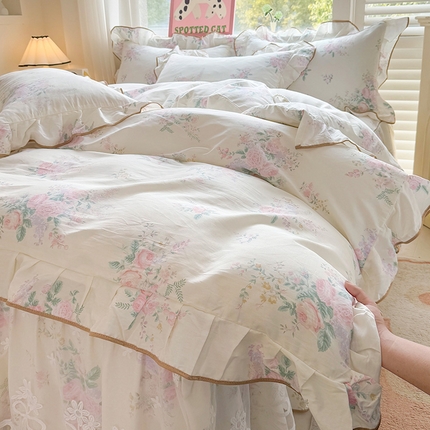 宜凡家纺 2025新款全棉蕾丝花边床裙四件套 楼兰梦屿 