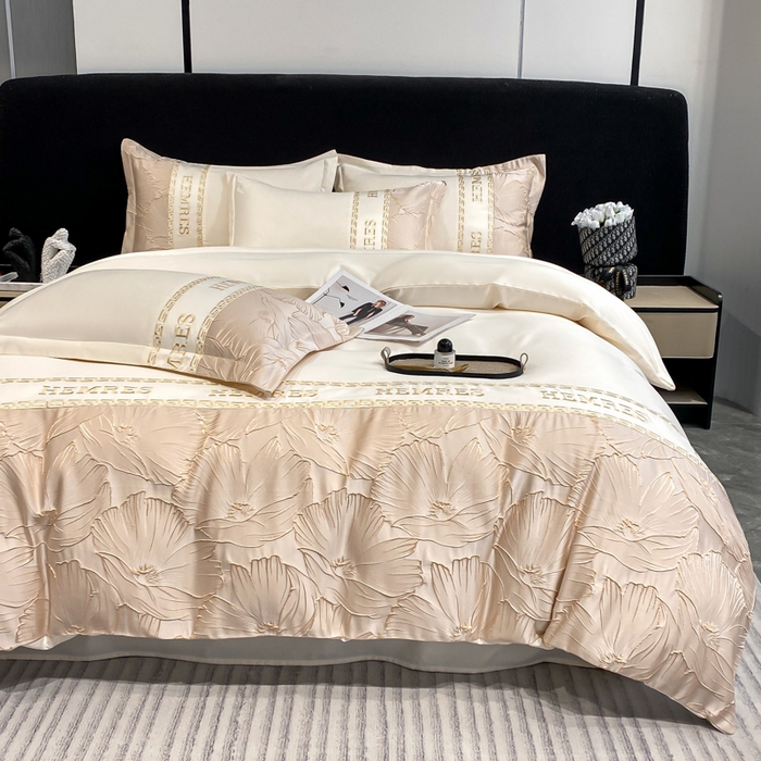 91家纺网 家纺一手货源 找家纺 子曰 2025新款金丝提花浮雕刺绣水洗真丝四件套 花语-米白