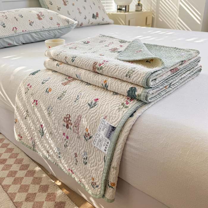 91家纺网 家纺一手货源 找家纺 宜梦家居【需要买家秀请联系老板】 2025新款双面纯棉夹层新疆棉花高温砂洗全棉床盖 仙草兔