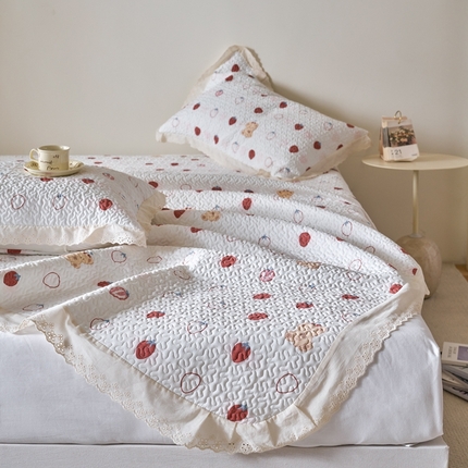 91家纺网 家纺一手货源 找家纺 漫仙阁家纺 2025新款热卖法式花边款加厚床盖床盖三件套 冰菓